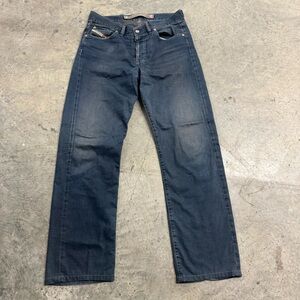 Diesel Men's Dark Blue Straight Denim Jeans Size 32 Designer Luxury Classic